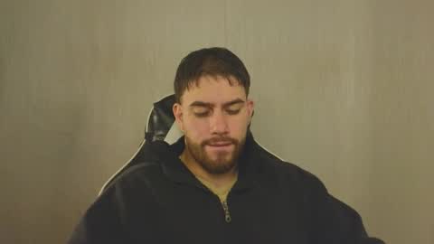 Snapshot of ades_lowe chatting on 10/26/25, 11:38 Ades online show from 10/26/25, 11:38