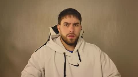 Snapshot of ades_lowe chatting on 11/07/25, 11:32 Ades online show from 11/07/25, 11:32