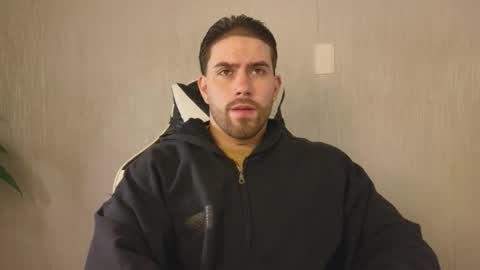 Snapshot of ades_lowe chatting on 11/15/25, 12:02 Ades online show from 11/15/25, 12:02