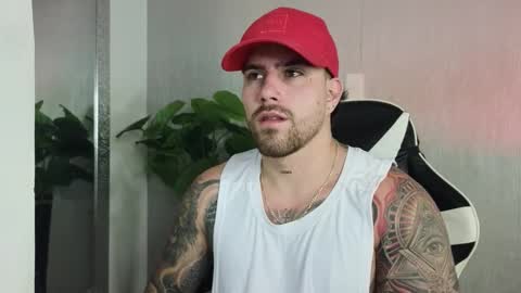 Snapshot of ades_lowe chatting on 11/28/25, 10:40 Ades online show from 11/28/25, 10:40