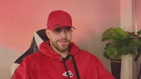 Snapshot of ades_lowe chatting on 12/02/25, 10:31 Ades online show from 12/02/25, 10:31