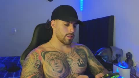 Snapshot of ades_lowe chatting on 01/15/26, 12:04 Ades online show from 01/15/26, 12:04