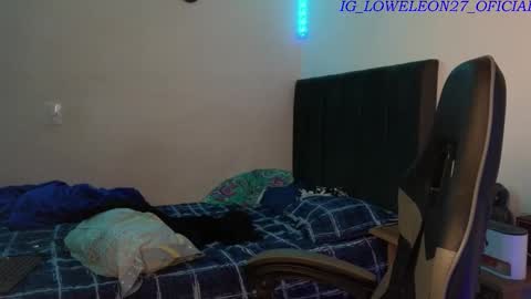 Snapshot of ades_lowe chatting on 01/17/26, 07:24 Ades online show from 01/17/26, 07:24