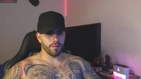 Snapshot of ades_lowe chatting on 02/19/26, 06:09 Ades online show from 02/19/26, 06:09