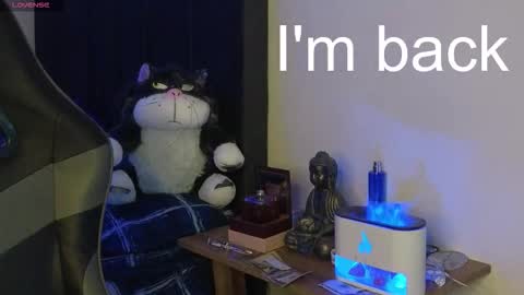 Snapshot of ades_lowe chatting on 02/26/26, 04:55 Ades online show from 02/26/26, 04:55