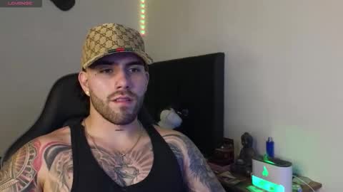 Snapshot of ades_lowe chatting on 02/27/26, 05:18 Ades online show from 02/27/26, 05:18