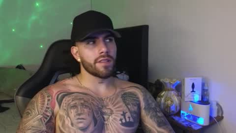 Snapshot of ades_lowe chatting on 03/25/26, 07:14 Ades online show from 03/25/26, 07:14