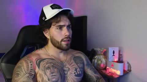 Snapshot of ades_lowe chatting on 03/27/26, 05:57 Ades online show from 03/27/26, 05:57