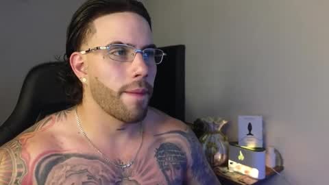 Snapshot of ades_lowe chatting on 03/31/26, 05:52 Ades online show from 03/31/26, 05:52