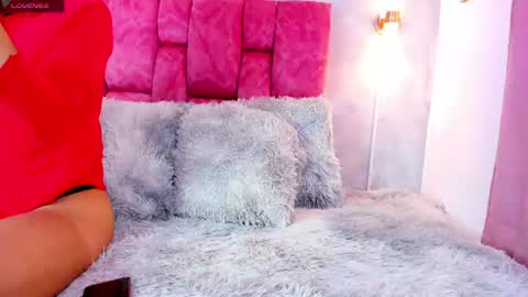 Snapshot of adhara_smith_ chatting on 06/17/26, 12:07 online show from 06/17/26, 12:07