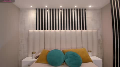 Adhara online show from 01/09/25, 03:26