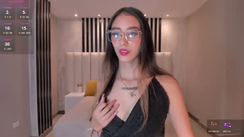 Adhara online show from 01/10/25, 04:01