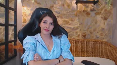 Snapshot of adharahamilton chatting on 09/12/25, 07:14 Adhara Hamilton online show from 09/12/25, 07:14