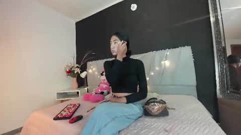 Snapshot of adharaharper chatting on 06/27/26, 02:34 Adhara online show from 06/27/26, 02:34
