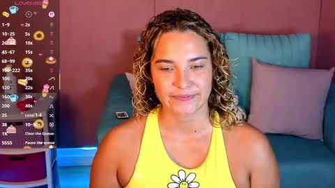 Snapshot of adharawo chatting on 11/27/25, 10:39 Adhara online show from 11/27/25, 10:39