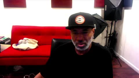 Snapshot of adick_ting chatting on 12/08/24, 01:35 adick_ting online show from 12/08/24, 01:35