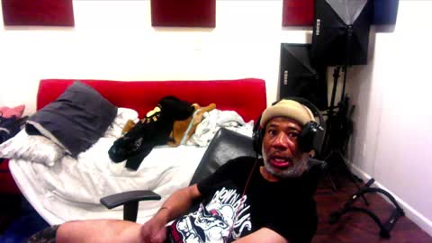 Snapshot of adick_ting chatting on 01/07/25, 10:43 adick_ting online show from 01/07/25, 10:43