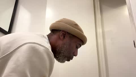 Snapshot of adick_ting chatting on 01/19/25, 08:09 adick_ting online show from 01/19/25, 08:09