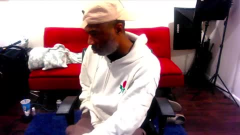 Snapshot of adick_ting chatting on 02/22/25, 01:46 adick_ting online show from 02/22/25, 01:46