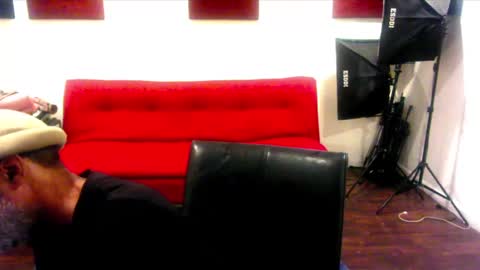 Snapshot of adick_ting chatting on 03/07/25, 10:45 adick_ting online show from 03/07/25, 10:45