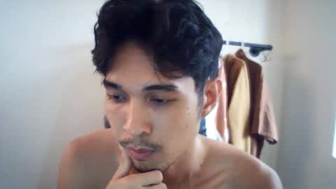 Snapshot of adios_amigo chatting on 03/26/26, 07:47 Amigo online show from 03/26/26, 07:47