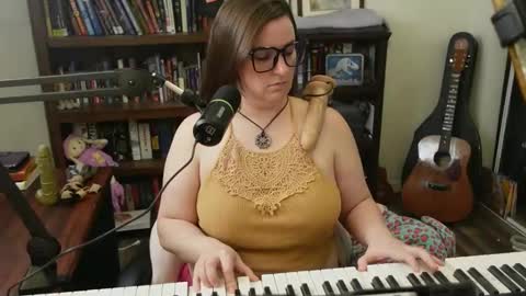 adobe_angel304 online show from 12/15/24, 11:09