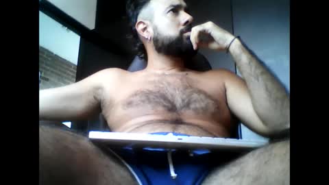 Snapshot of adolfofo chatting on 09/13/25, 06:40 adolfofo online show from 09/13/25, 06:40