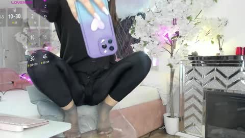 Adona online show from 04/08/26, 06:02