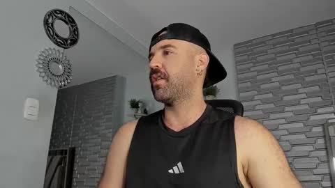 Juan online show from 10/21/25, 06:08