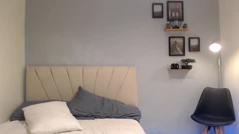 Adonis online show from 09/24/25, 02:04