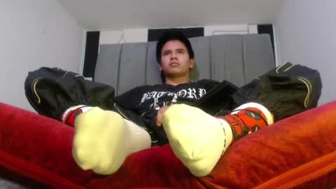 Snapshot of adonis_latin_19 chatting on 05/29/26, 04:10 adonis_latin_19 online show from 05/29/26, 04:10