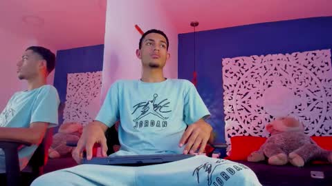 Snapshot of adonis_wb chatting on 09/10/25, 09:15 adonis_wb online show from 09/10/25, 09:15