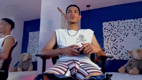 Snapshot of adonis_wb chatting on 09/15/25, 10:43 adonis_wb online show from 09/15/25, 10:43