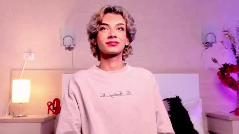 Adonis  online show from 02/25/26, 04:33