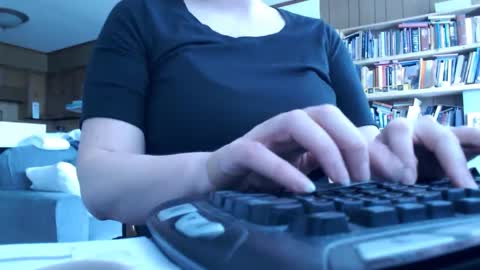 Snapshot of adorable22 chatting on 01/30/25, 04:13 adorable22 online show from 01/30/25, 04:13