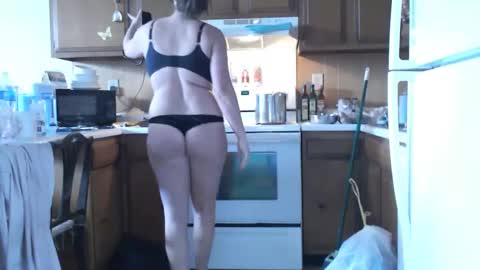 Snapshot of adorable22 chatting on 02/23/25, 06:23 adorable22 online show from 02/23/25, 06:23