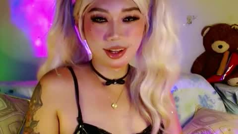 jasmine online show from 11/12/25, 09:14