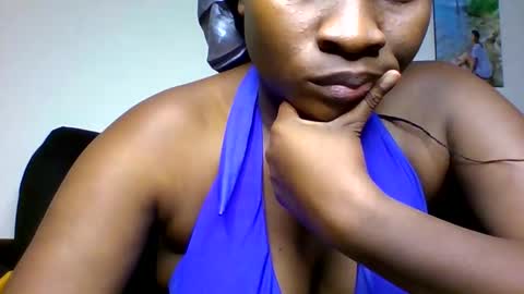 Snapshot of adore_booty chatting on 04/22/26, 11:45 adore_booty online show from 04/22/26, 11:45