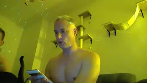 Snapshot of adreamcumstrue chatting on 09/27/25, 09:53 adreamcumstrue online show from 09/27/25, 09:53