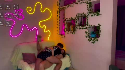 Snapshot of adrean_sofi chatting on 02/14/25, 10:14 adrean_sofi online show from 02/14/25, 10:14