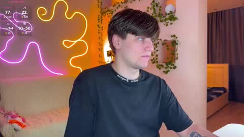 Snapshot of adrean_sofi chatting on 09/28/25, 03:23 adrean_sofi online show from 09/28/25, 03:23