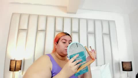 ANDREA PEREZ online show from 10/14/25, 02:18