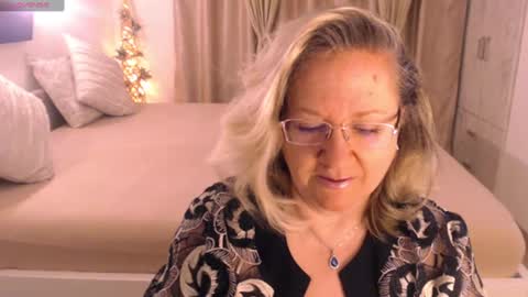 Cryna online show from 01/10/25, 04:54