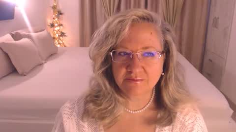 Cryna online show from 10/02/25, 04:19