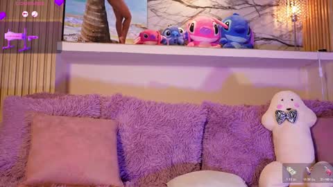 Adri crof online show from 01/07/26, 03:42