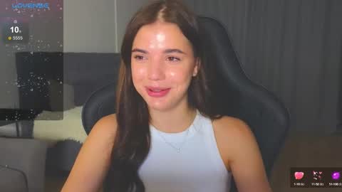 Snapshot of adri_dream chatting on 09/21/25, 11:06 Adriana online show from 09/21/25, 11:06