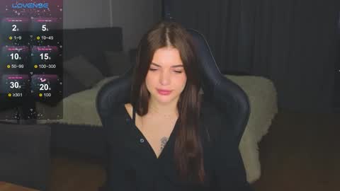 Snapshot of adri_dream chatting on 11/21/25, 02:10 Adriana online show from 11/21/25, 02:10