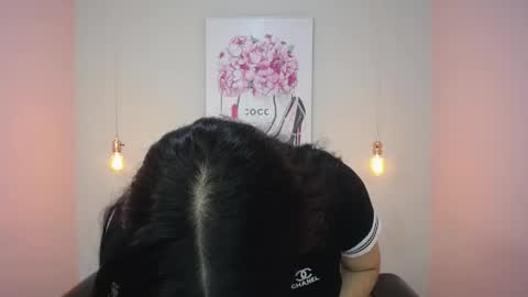 Adri  online show from 04/25/26, 01:14
