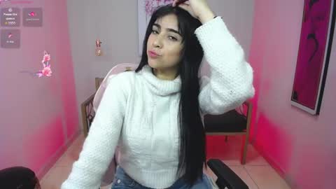 Adri  online show from 05/19/26, 12:11