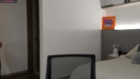 Snapshot of adrian_del_mar chatting on 03/21/26, 06:11 Adrian del Mar online show from 03/21/26, 06:11